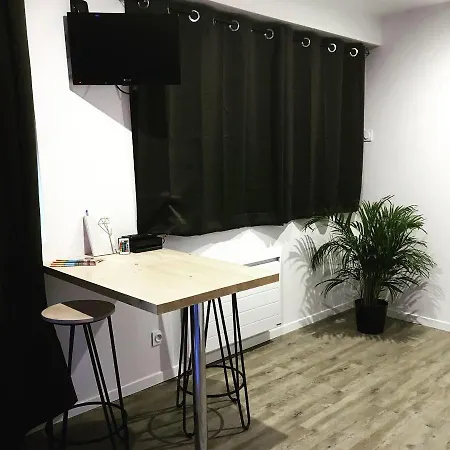 Lägenhet Sweet Romantique By Locationslepuyenvelay *