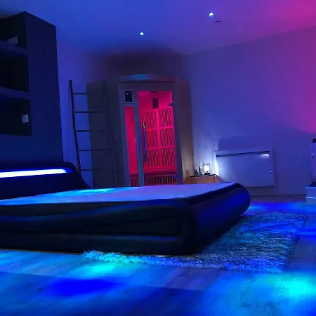 Sweet Romantique By Locationslepuyenvelay *